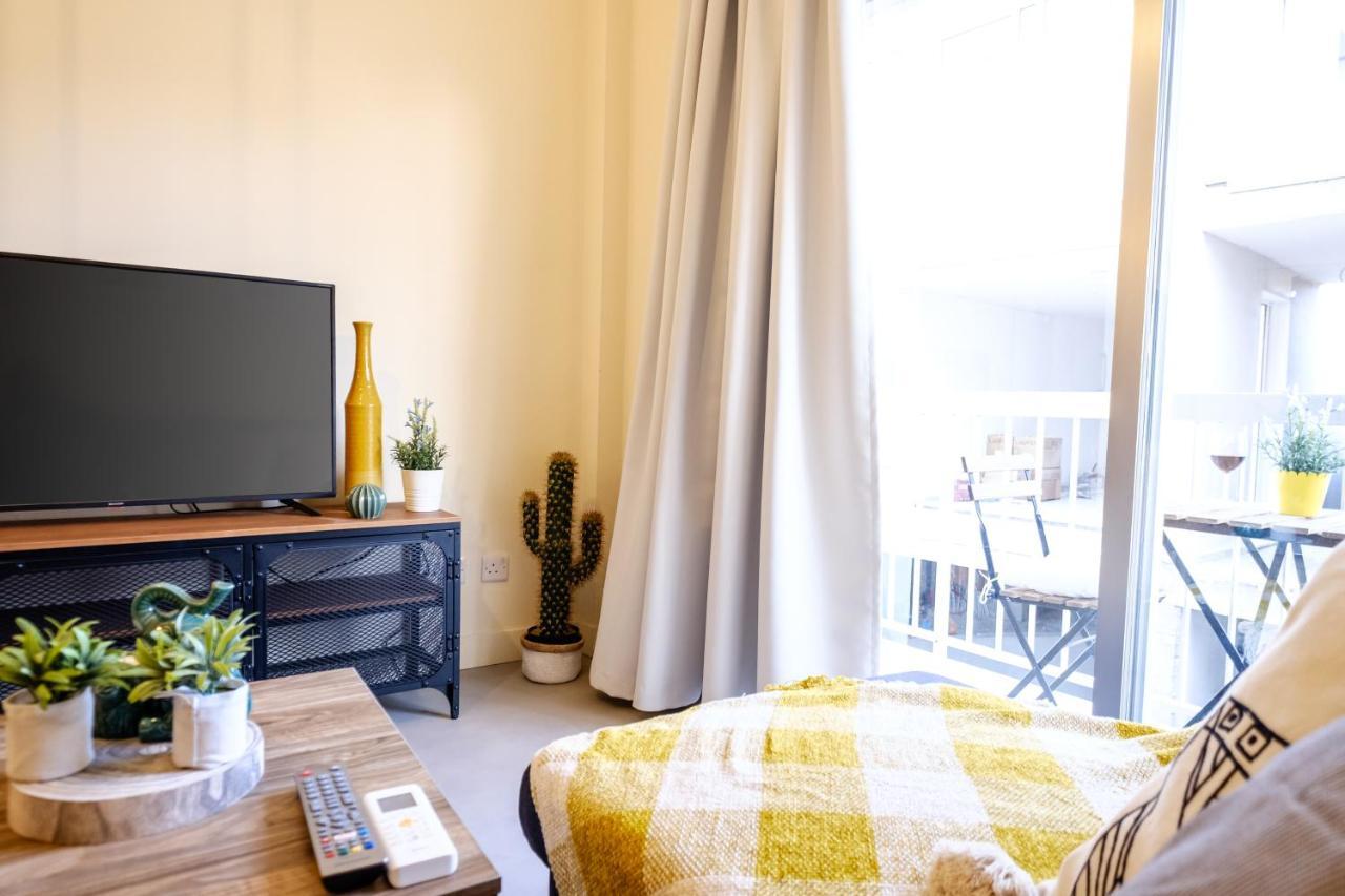 The Joy - Centre One Bedroom Flat Larnaca Exterior foto